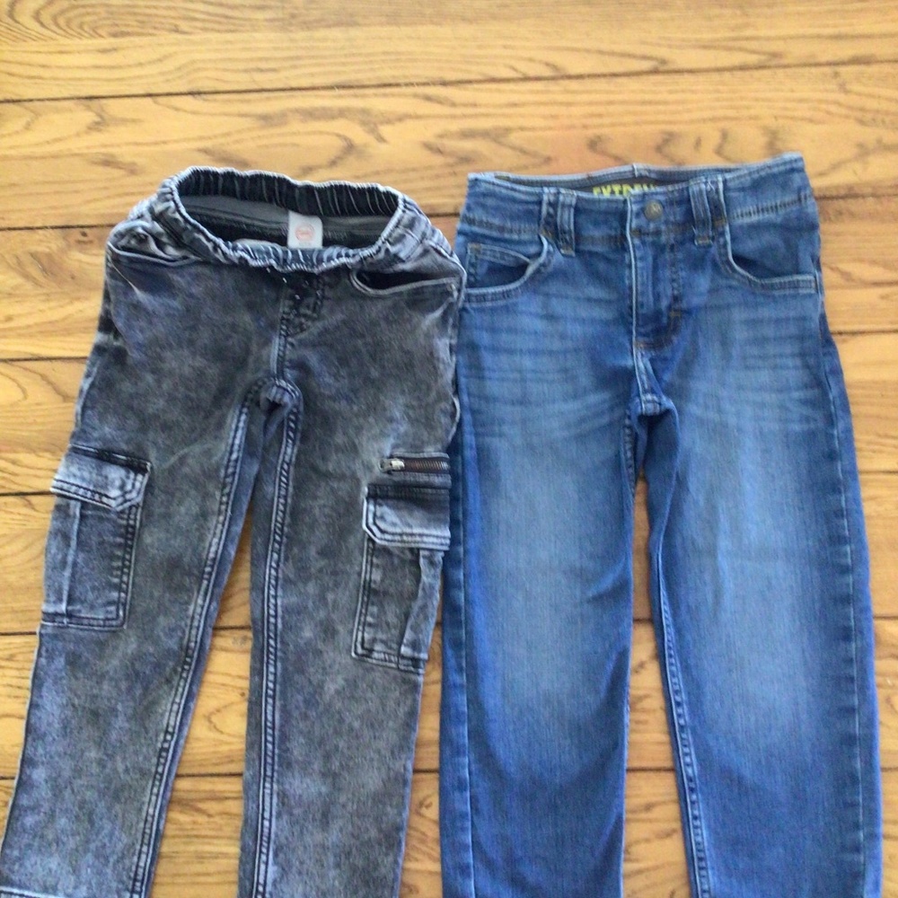 BOYS TWO BUNDLE JEANS-1 BLACK WONDER NATION SIZE 4/5 —1 LEE COMFORT JEAN SIZE 5R